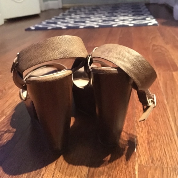 Spring wedge sandals - Picture 3 of 4