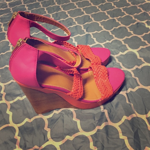 Kelsi Dagger wedges