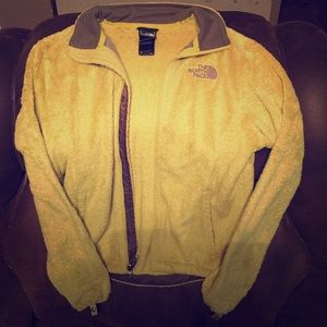 NorthFace Sz (says xs/tp but fits like a Sm)