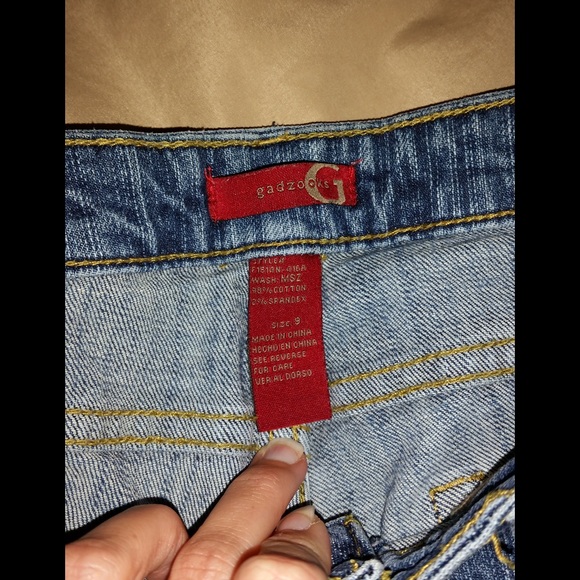 Gadzooks Capri Jeans - Picture 3 of 3