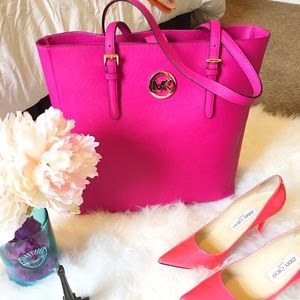 ⚡️FLASH SALE⚡️Michael Kors Pink Tote 👛