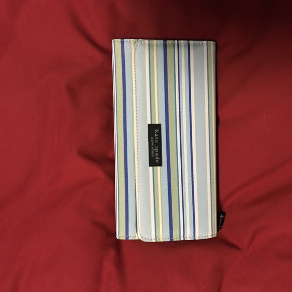 Kate Spade knock-off wallet
