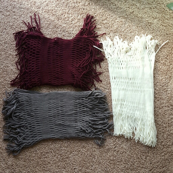 Fishnet Fringe Infinity Scarf! - Picture 2 of 4