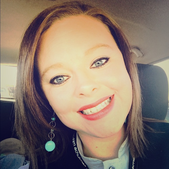 Meet your Posher, Savanah