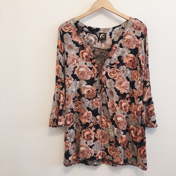 [blu moon] • [floral lace-up tunic dress] - Picture 3 of 5