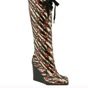 betsey johnson rain boots