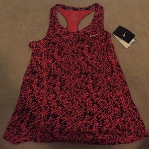 NWT Nike drifit top