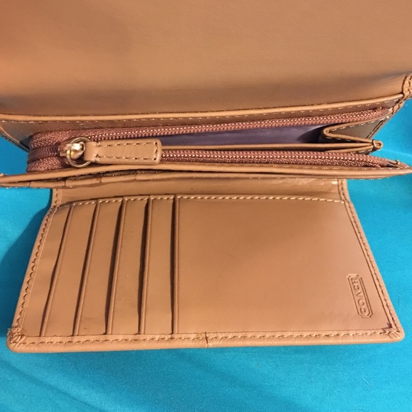 Coach Wallet - Picture 3 of 4
