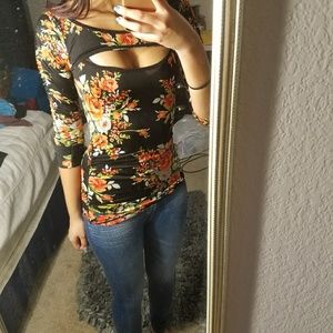 Silky Flower peephole shirt