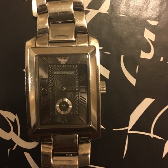 Authentic Emporio Armani women watch - Picture 2 of 3
