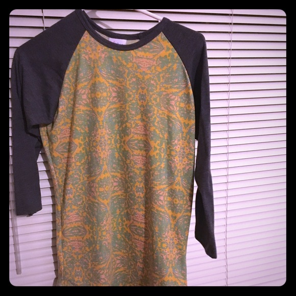 LulaRoe shirt