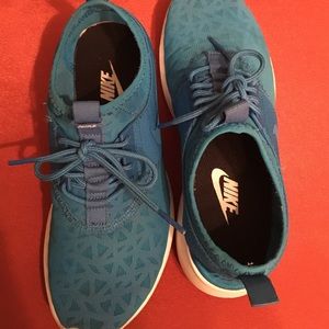 🍀Nike blue shoes 🍀