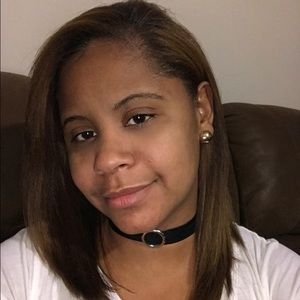 Black choker