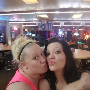 Meet your Posher, Larissa