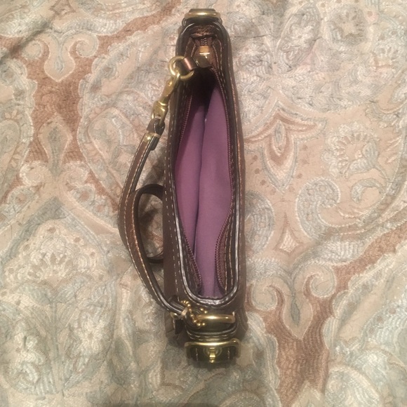 Gold coach wristlet - Picture 2 of 4