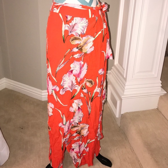 Mink pink floral skirt