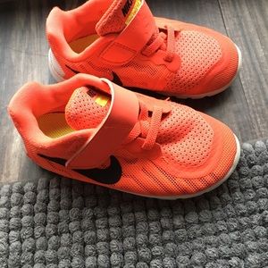 Toddler Reflective Nike free. Red/orange
