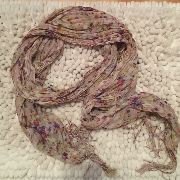 Floral Scarf 🌸 The Gap