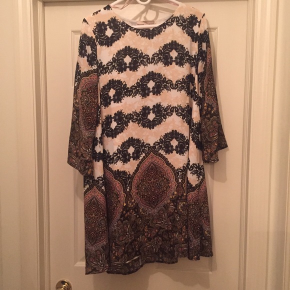 Excellent: Forever21 shift dress
