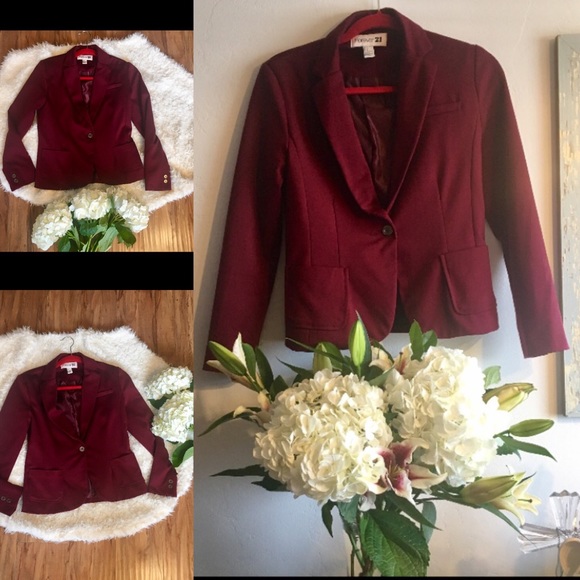 Forever 21 Burgundy Blazer - Picture 3 of 4