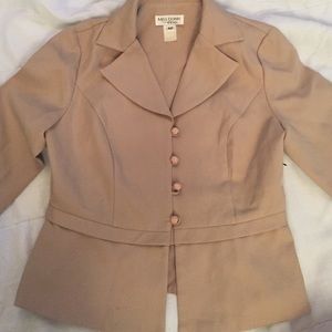 Miss Dorby Beige Blazer