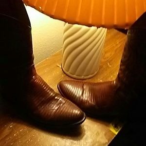 Brown rattle snake boots