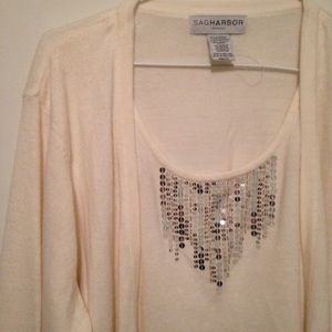 ❄️Beautiful and super soft winter white sweater!