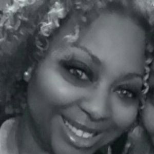 Meet your Posher, Jchelle