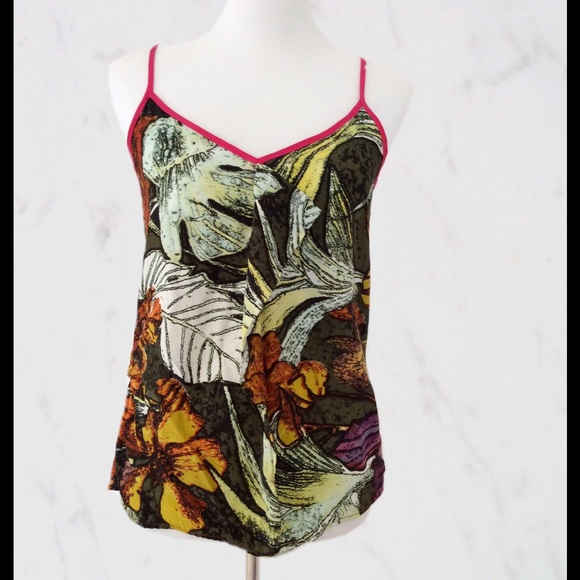 Eight Sixty • Fun Silky Top