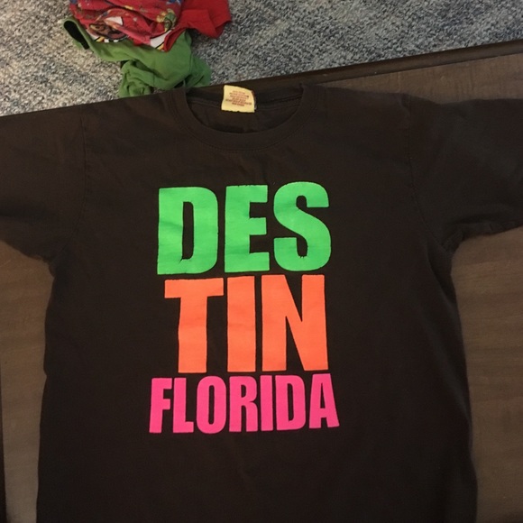 Brown Tshirt  comfy and great shape