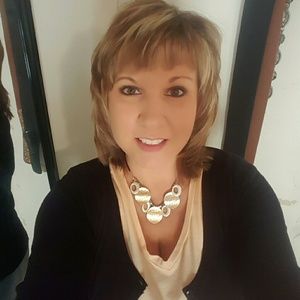 Meet your Posher, Lynelle