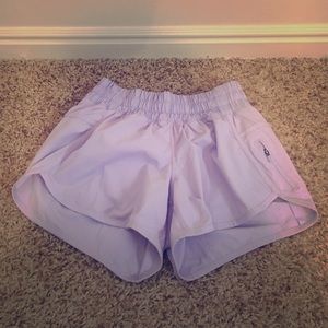 Lulu Lemon tracker short lV