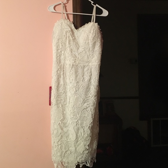 White lace dress