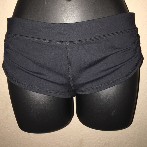 tonic yoga shorts