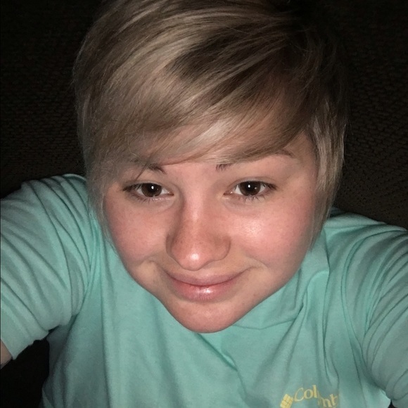 Meet your Posher, Whitnei