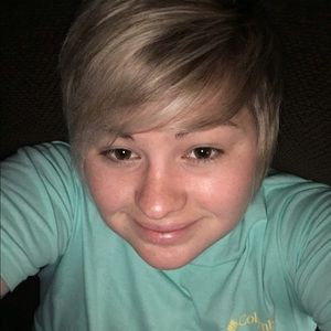 Meet your Posher, Whitnei