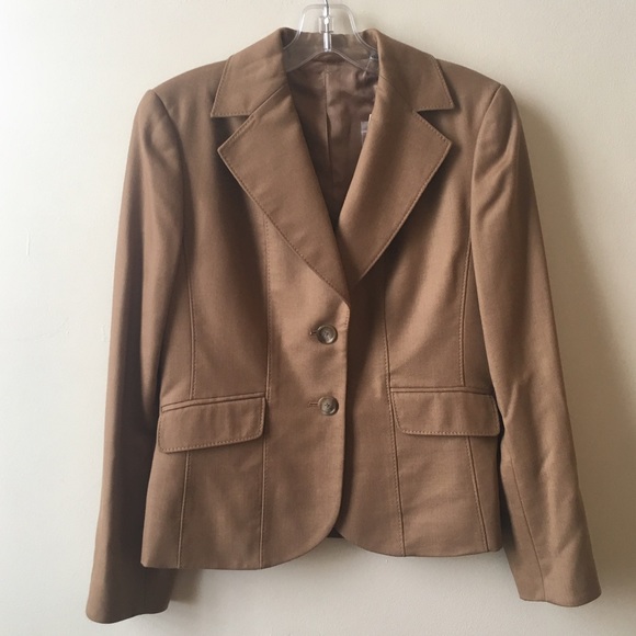 NWT Ann Taylor Camel Professional Blazer Size 4P