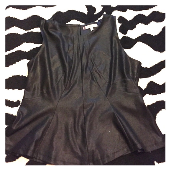 Jennifer Lopez night out top in color black sizexl