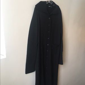Beautiful Wool DKNY Long Sweater Sz M Never Worn