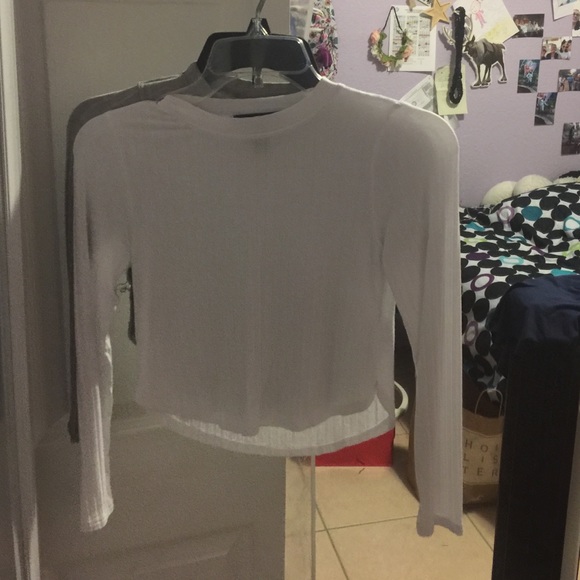 White and grey crop tops