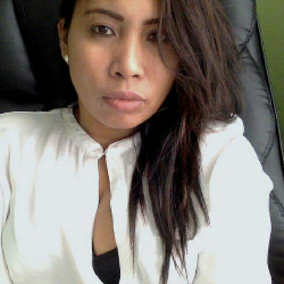 Meet your Posher, Estela