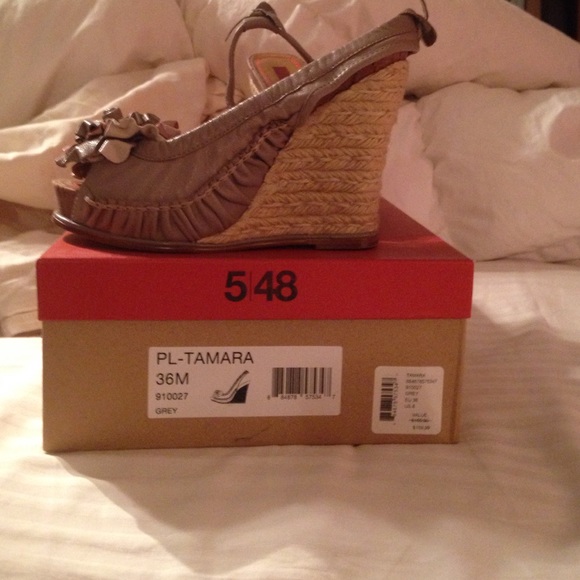Sandal - Picture 2 of 4