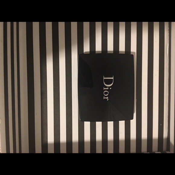 Dior 5 Couleurs Polka Dots Eyeshadow Palette