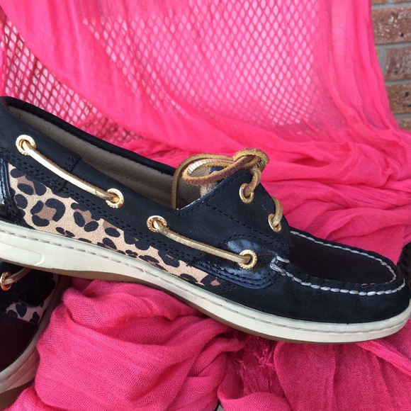 Black and Leopard Sperry Top-Sider size 8