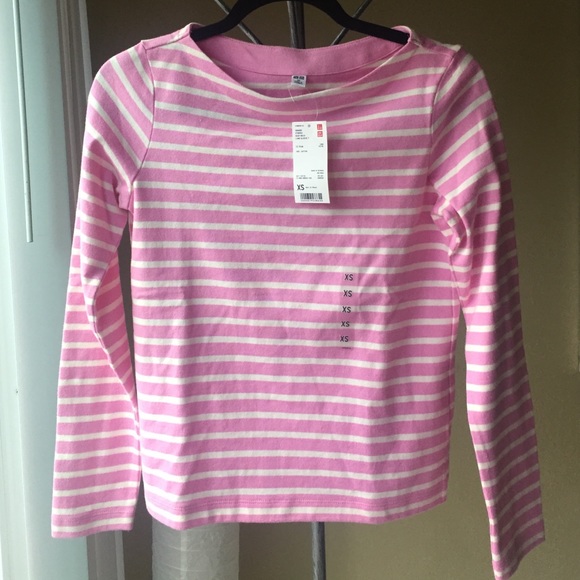 Uniqlo. Stripped boat neck long sleeve