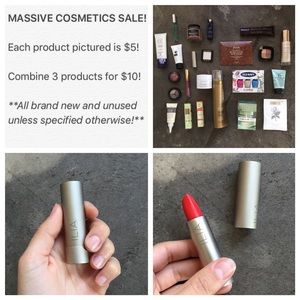 Stunning Ilia lipstick in "wild child"