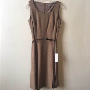 Beautiful Ann Taylor Square Neck Dress NWT  Sz 4