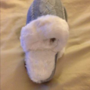 Victoria's Secret Slippers Size S Brand New