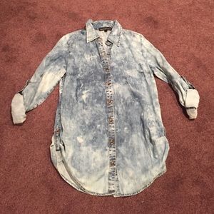 Denim acid wash top size medium