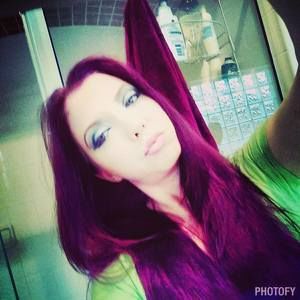 Meet your Posher, Ashley